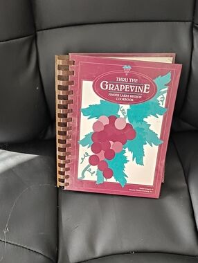 Thru the Grapevine Greater Elmira New York Junior League 1991
